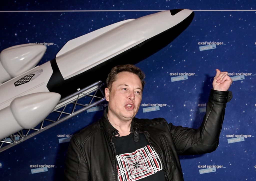 Elon Musk promite câte o acțiune SpaceX fiecărui copil din SUA. Donația ar valora peste 10 miliarde de dolari