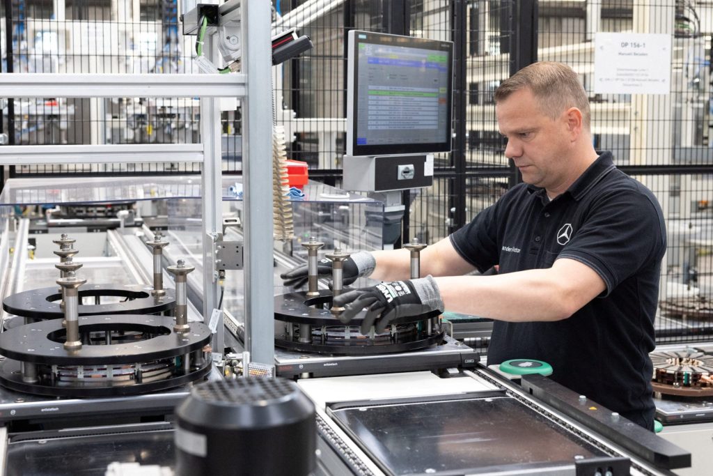 Industria Germaniei a pierdut 496.000 de locuri de muncă față de 2019, arată un studiu Ifo