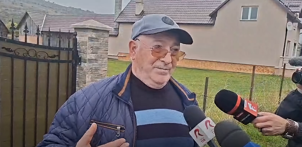 „E vina sistemului”. Ce spune bunicul elevului care a comis atacul cu cuțitul la școala din Bistriţa