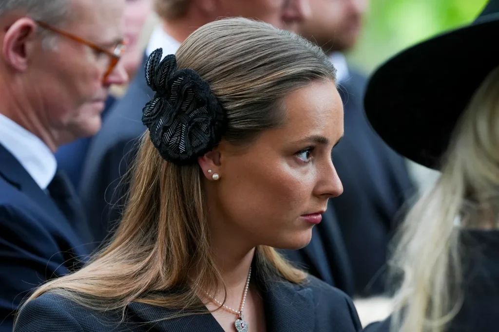 Prințesa moștenitoare a Norvegiei își intră complet în atribuții. Ingrid Alexandra va acorda prima audiență pe cont propriu