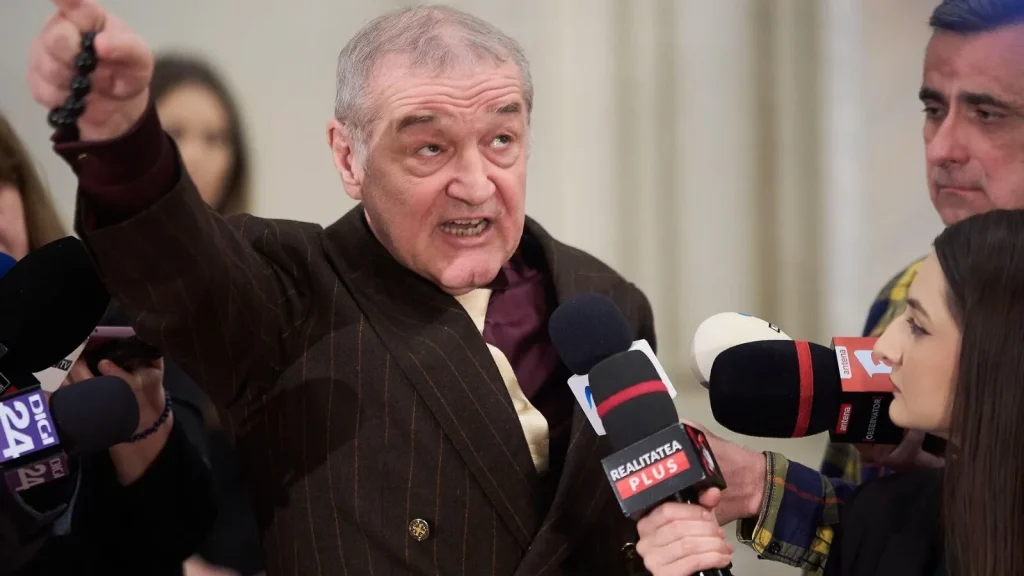 Gigi Becali continuă lupta cu Realitatea Plus, chiar dacă a câștigat procesul: 'Voi ataca decizia. Nu-mi convine'. Ce sumă de bani vrea