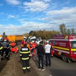 FOTO Accident grav cu un microbuz și o autobasculantă, la Buftea. Două persoane au murit, 14 sunt rănite