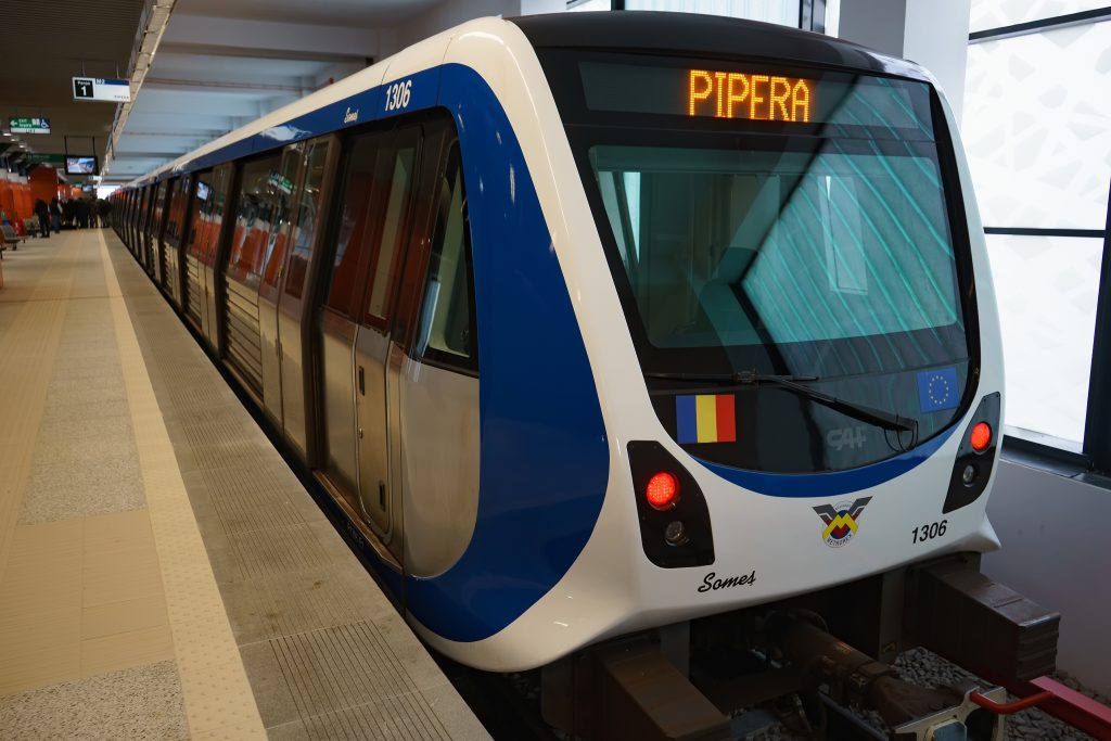 BREAKING NEWS: Incident grav la metroul din București! Un tânăr de 20 ani a fost prins între parapet și metrou în stația Constantin Brâncoveanu