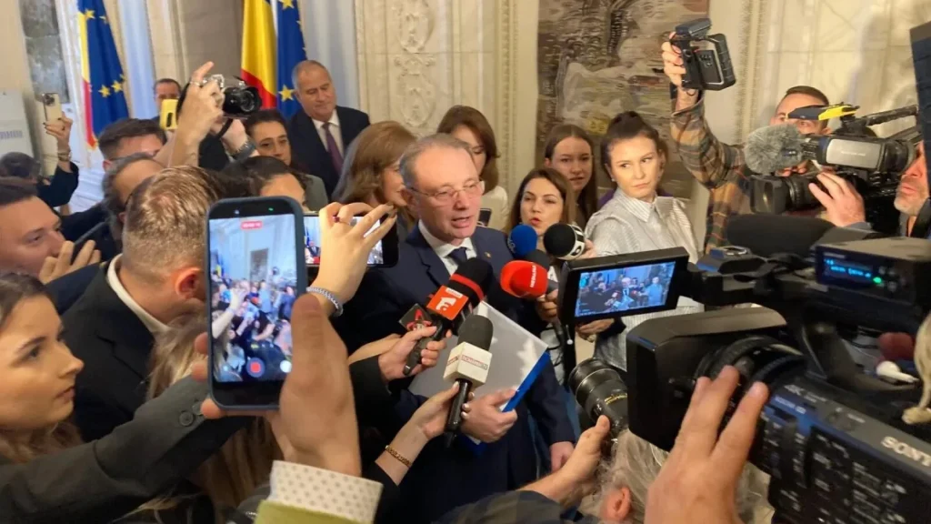 Parliament - Gov't investiture/Niculescu proposes Gov't that brings investment, creates jobs and protects Romanians
