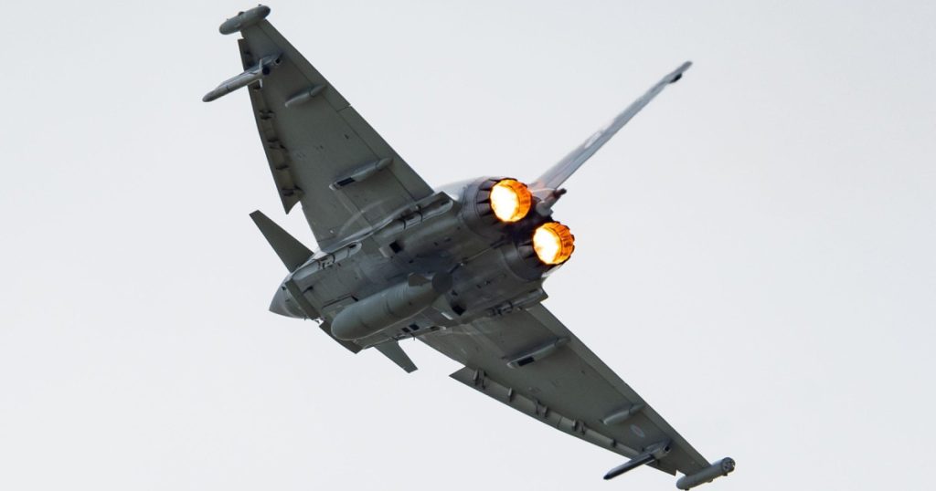 Marea Britanie trimite avioane de luptă Typhoon în Arabia Saudită, după intensificarea atacurilor Houthi. Ce misiune vor avea