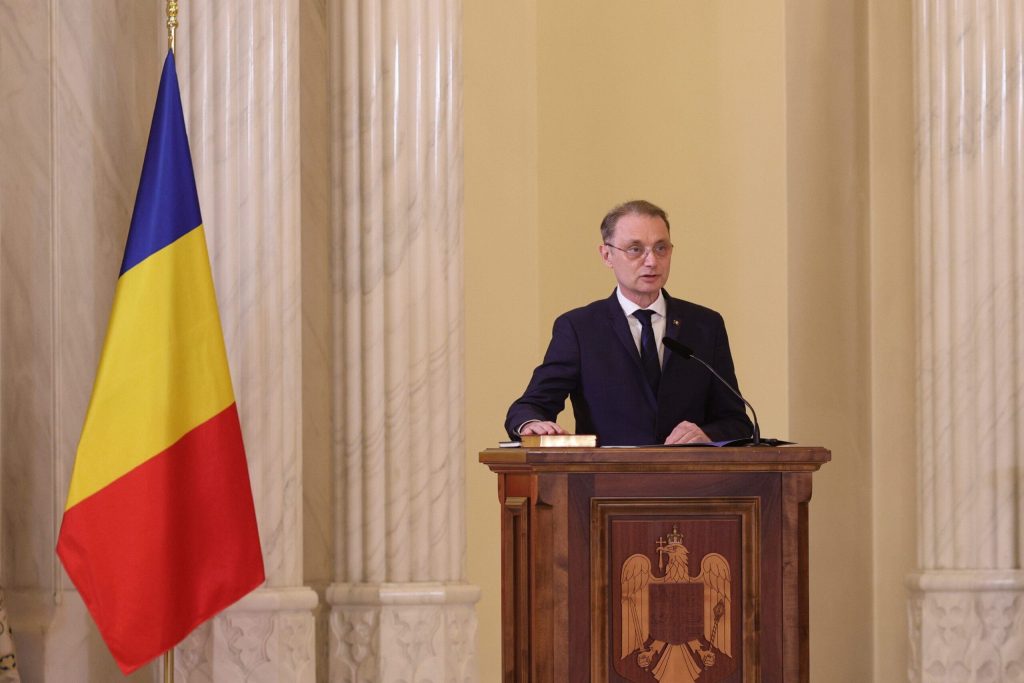 Premierul Niculescu a mulțumit PSD și tehnocraților care au intrat în Guvern: Sunt convins că România poate să reușească