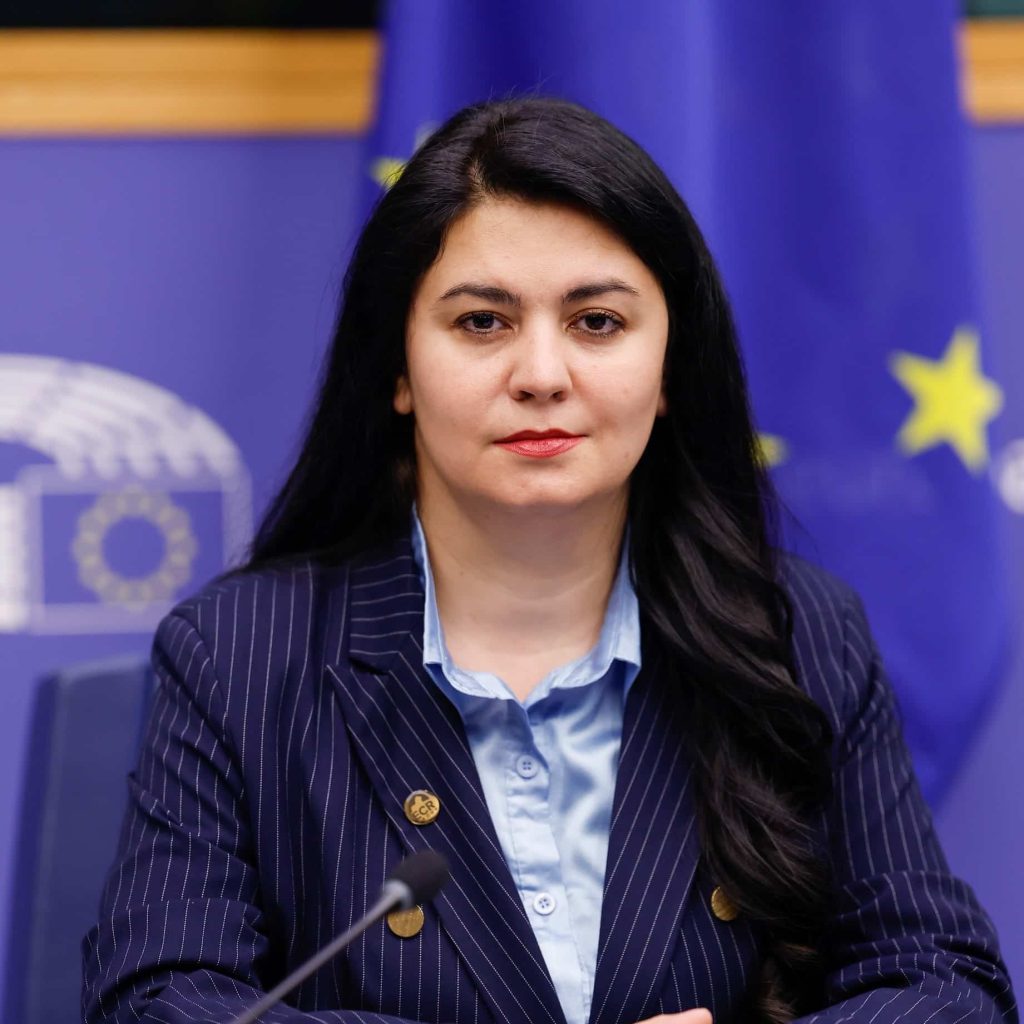 Georgiana Teodorescu (AUR/ECR): ”PSD, PNL și USR au votat împotriva României la Strasbourg! Comisia Europeană ne confiscă resursele naturale cu complicitatea “pro-europenilor” agățati de guvernare!