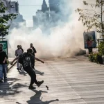 Premierul francez se va întâlni cu sindicatele, în timp ce Guvernul se pregăteşte pentru noi proteste / ”Desfăşurarea forţelor pentru sâmbătă va fi masivă”, anunţă Lecornu