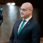 Prefectul de Prahova, Daniel Nicodim, îşi anunţă demisia din funcţie odată cu trecerea PNL în opoziţie: Rămân fidel valorilor naţional-liberale, iar decizia de a mă retrage din funcţia de Prefect nu diminuează angajamentul meu faţă de aceste principii