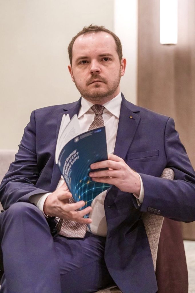 Gărzi plătite progresiv. Rogobete: cu cât un medic face mai multe gărzi pe lună, cu atât tariful crește