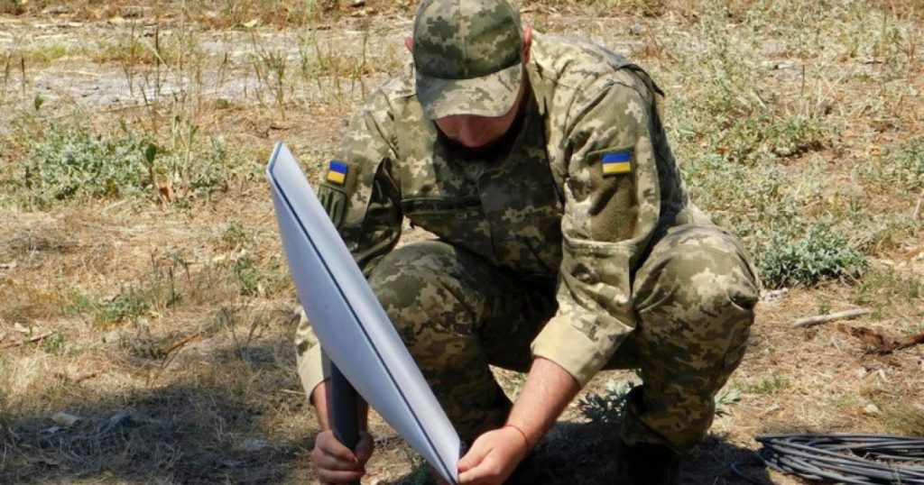 UE îi cere lui Elon Musk să asigure servicii Starlink fără restricţii pentru Ucraina