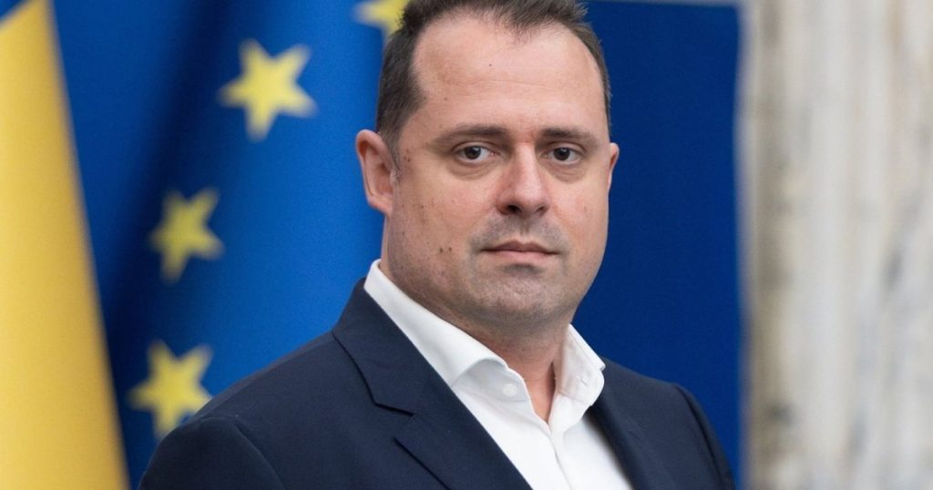 Dan Reșitnec, secretarul general al Guvernului, a demisionat după cinci luni în funcție. USR: „A început să deschidă registrele privilegiilor”