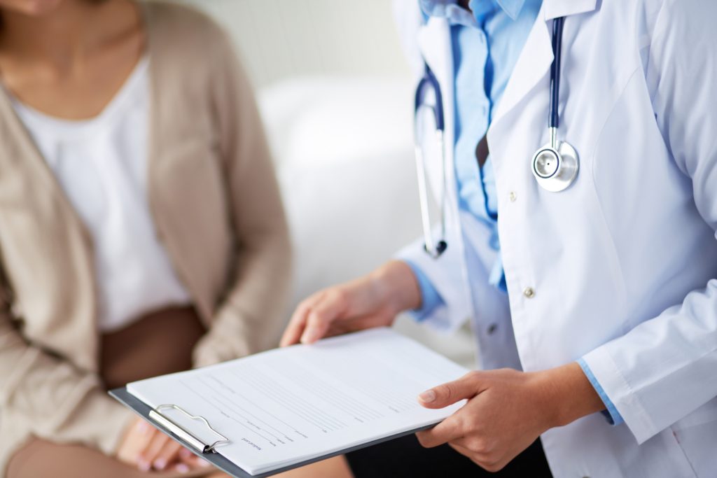 Asociațiile de pacienți cer Guvernului eliminarea limitării investigațiilor medicale și acces echitabil pentru toate persoanele cu boli cronice
