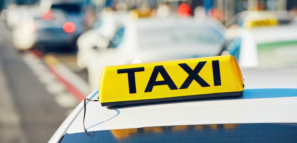 Platformele de taxi vor fi obligate prin lege să proceseze plățile prin intermediul instituțiilor financiare licențiate în R. Moldova. Proiectul a fost aprobat de Parlament