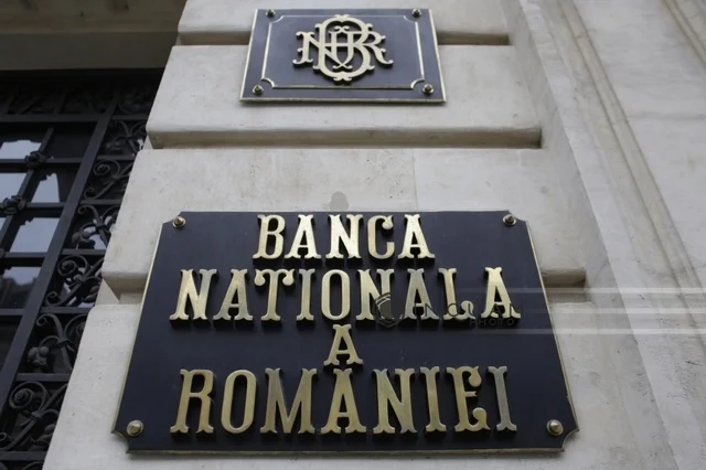 BNR: Depozitele rezidenţilor clienţi neguvernamentali au crescut, în septembrie 2026, cu 0,4%, faţă de luna anterioară, până la nivelul de 690,7 miliarde lei, şi cu 8,8%, raportat la septembrie 2025