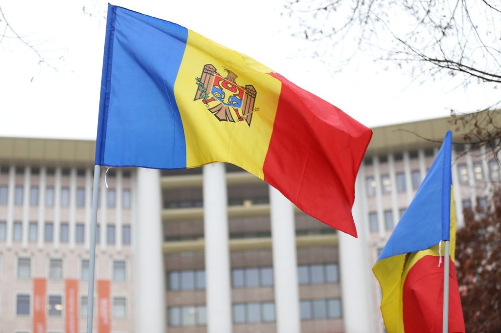 Experți: Șocurile externe impun regândirea modelului economic al Republicii Moldova