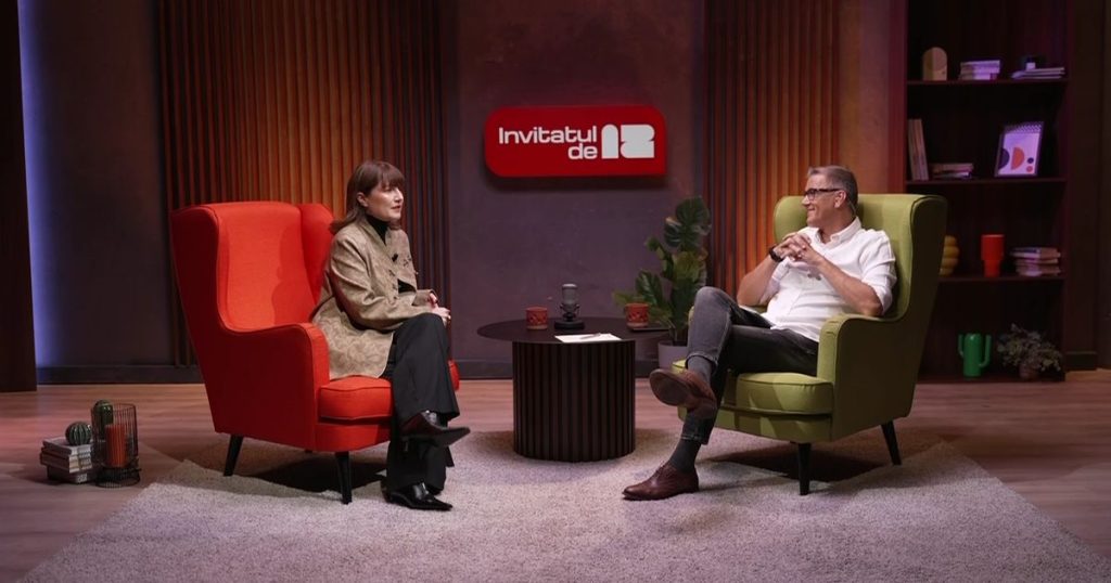 Alexandra Ungureanu, despre muzică, iubire și momente care au definit-o, la „Invitatul de 12” „E o relație cu care mă mândresc foarte tare, îmi aduce foarte multe împliniri și mă face să evoluez”