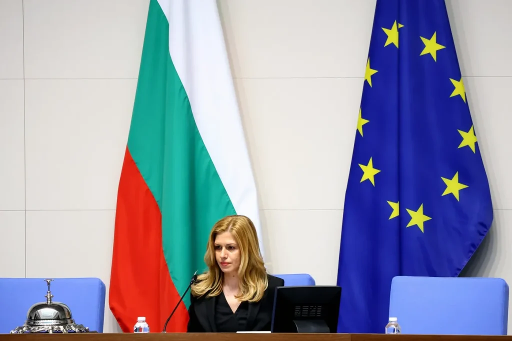 Indignare în Bulgaria după o agresiune comisă de un agent de pază al preşedintei parlamentului asupra unei jurnaliste