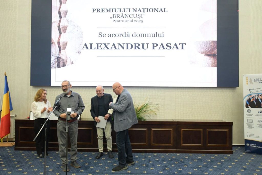Sculptorul Alexandru Păsat, laureatul Premiului Național „Constantin Brâncuși”