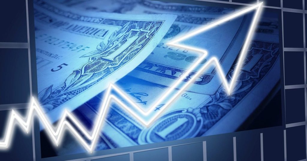 De ce se îmbogățește Bucureștiul, în timp ce alte regiuni sărăcesc. Explicațiile unui economist