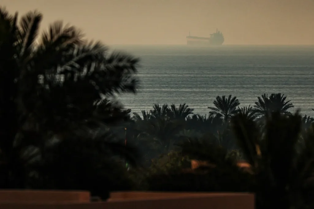 Deversare de petrol în Emiratele Arabe. Toate plajele publice din Ras Al Khaimah au fost închise