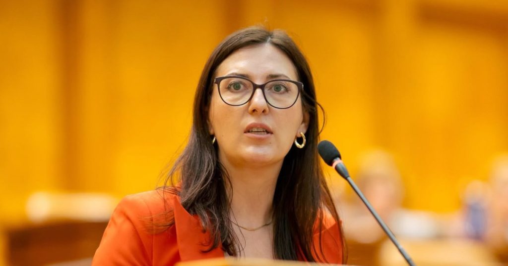 O deputată USR îl critică pe Tudorel Toader după arestarea preventivă a fiului său. „Le spune public victimelor că au fost manipulate”
