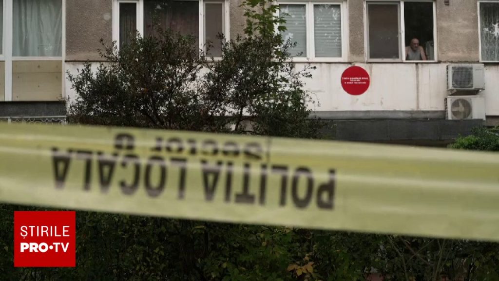 Bloc fisurat în București. Locatarii spun că au refuzat consolidarea pentru că-i costa mai mult decât un apartament nou