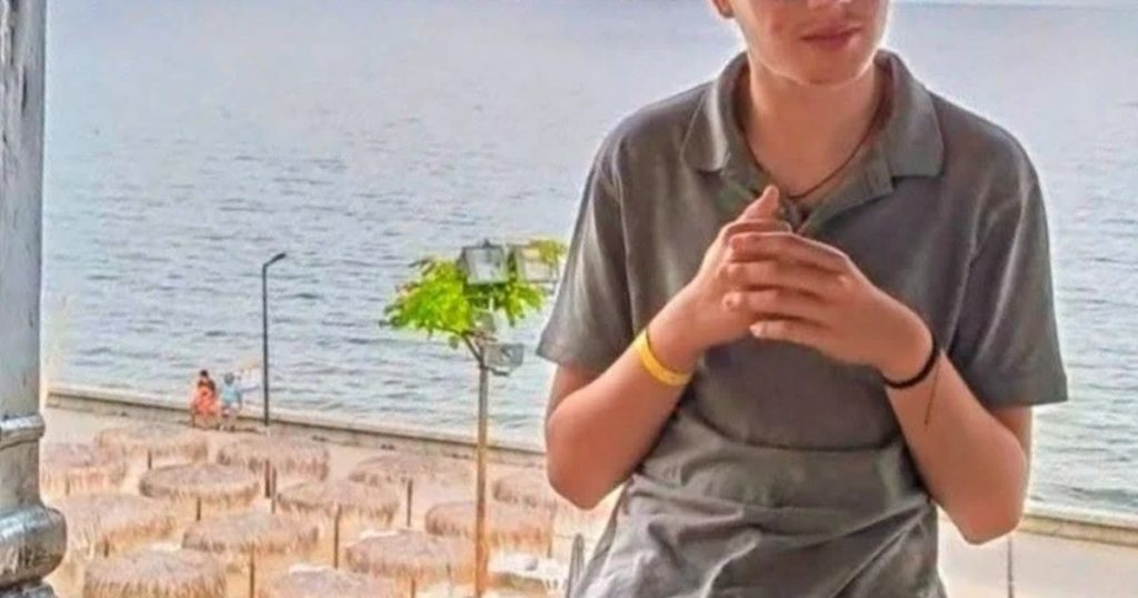 Adolescent din Galați, căutat de polițiști după ce a plecat de la bunica sa. Băiatul suferă de autism și nu are telefonul la el