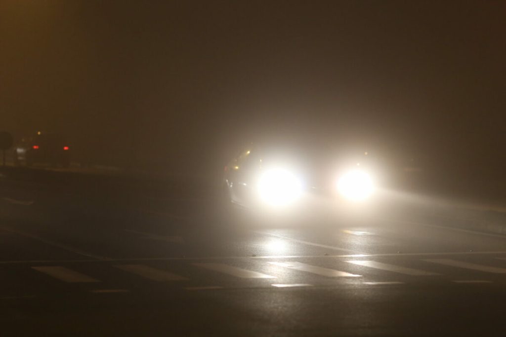 Infotrafic. Ceața scade vizibilitatea pe șoselele din jumătate din România