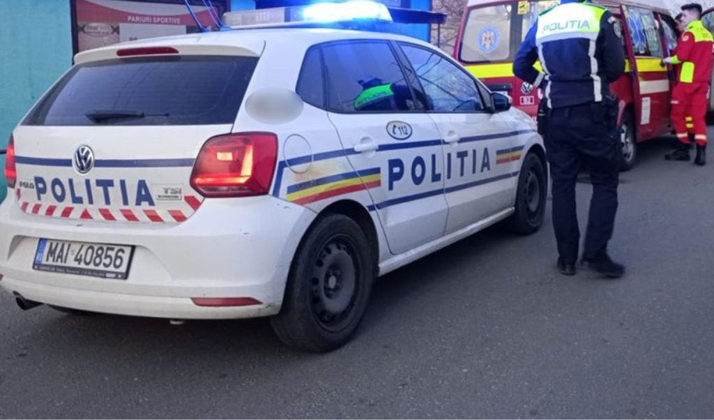 Accident în județul Satu Mare: coliziune între o mașină și un microbuz. Mai multe persoane duse la spital