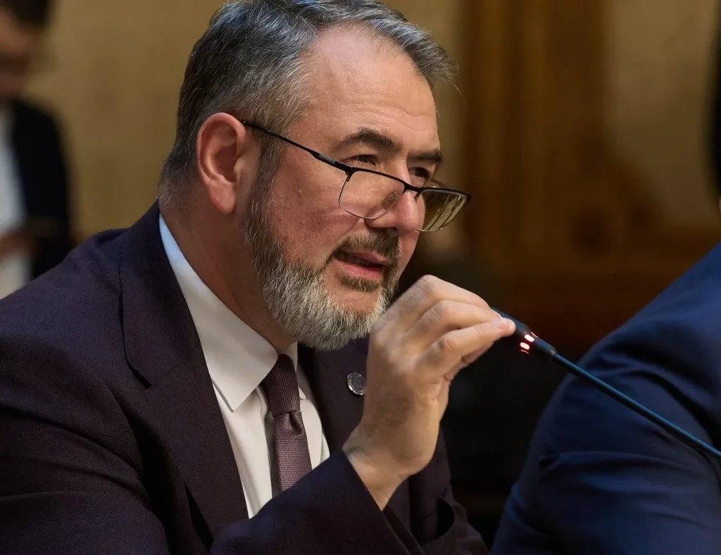 Noul ministru al Educației, fost consilier al lui Nicușor Dan, a numit  „cel mai mare defect al președintelui”