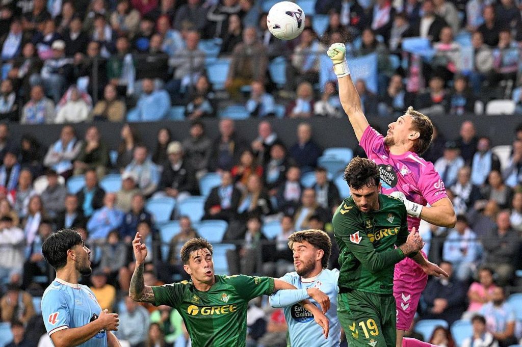 Ionuț Radu nu a primit gol împotriva echipei de Liga Campionilor: Celta are cea mai bună apărare din Spania!