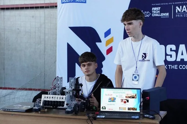 FOTO / Pătârlagele are echipă de robotică: „NeoSapiens”