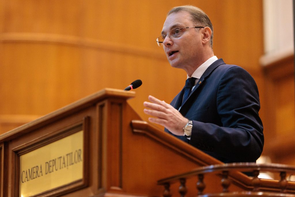 Luca Niculescu se întâlnește azi cu guvernatorul BNR și cu reprezentanții mediului de afaceri