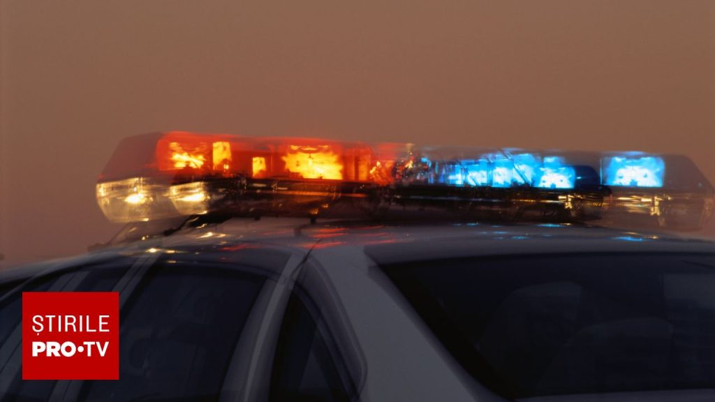 Un copil de 11 ani din Arad a fost dezbrăcat, umilit și filmat de trei adolescenți și un tânăr. Agresorii sunt cercetați