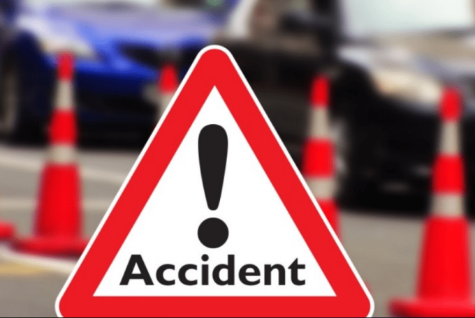 Șoferul, un tânăr de 21 de ani, era băut și drogat și a fugit de la fața locului - Accident între Budureasa și Beiuș