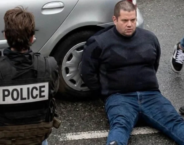 Cei patru apropiaţi ai suspectului în atacul cu mitraliera la Paris, eliberaţi. Nuñez: Suspendarea arestului preventiv al lui Kévin T. din motive psihiatrice ”nu schimbă cu nimic faptul că acesta este un atentat rasist”