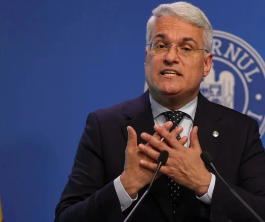 Surse: Dragoș Pîslaru a eliberat locuința de protocol primită de la RA-APPS. Ilie Bolojan și Mihai Jurca nu și-au eliberat încă locuințele
