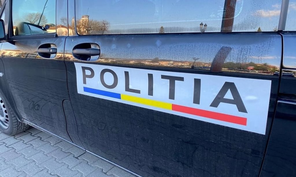 Bărbat din Alba, condamnat anterior pentru omor și viol, arestat preventiv. A încercat să intre cu forța în casa unei femei