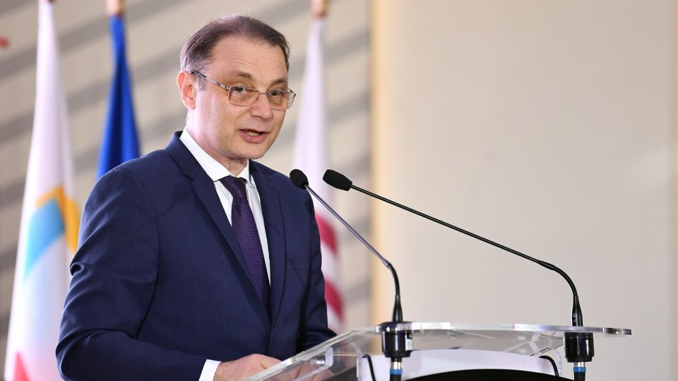 Dialogul Guvern-BNR este esențial pentru susținerea creșterii economice, consideră premierul