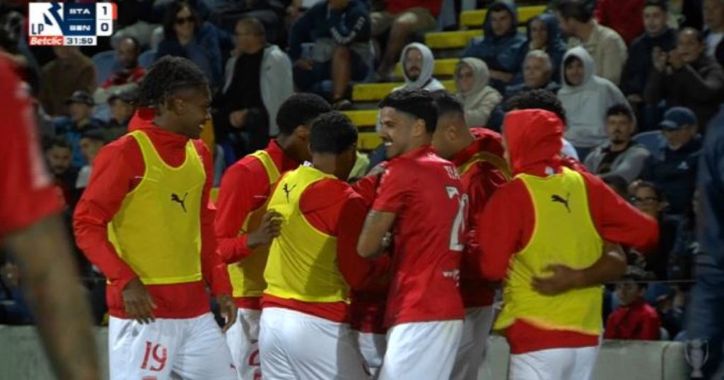 Santa Clara - Benfica 1-2 ”Vulturii” au făcut remontada. Sporting, învinsă de Academica Viseu 1-2 | Portugalia, etapa 9