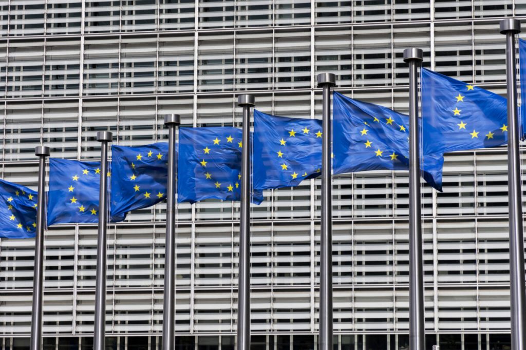 POLITICO: UE, divizată în privința acordării Canadei a statutului de „membru asociat”