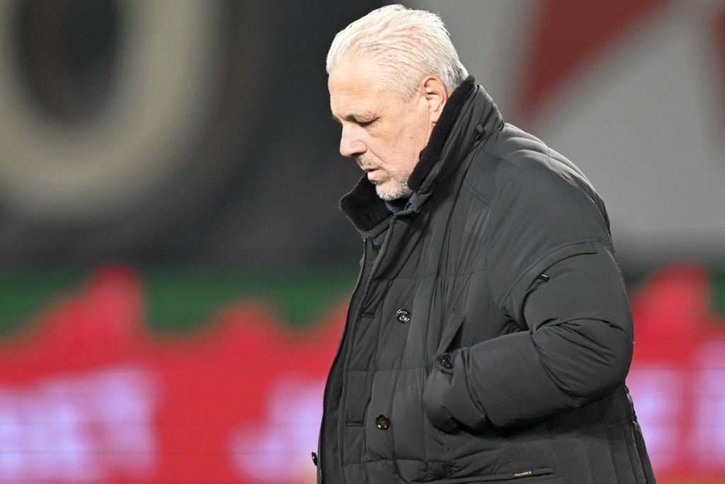 Ce spune Șumudică despre plecarea de la CFR Cluj: „Era să-mi cadă telefonul din mână”