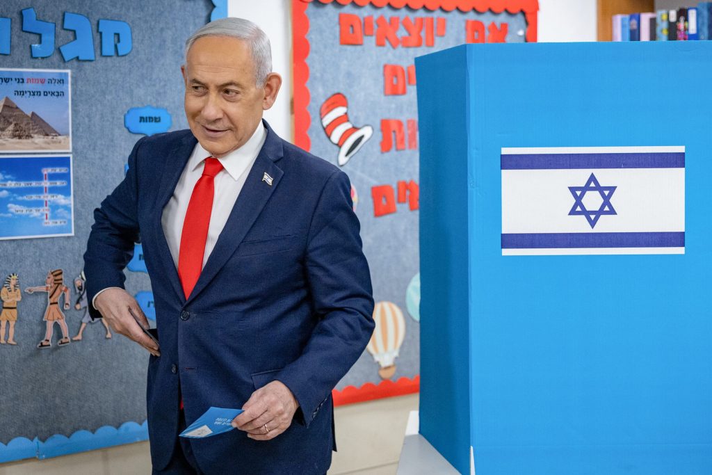 Alegeri parlamentare în Israel. Niciuna dintre tabere nu are majoritate | Intervenție salvatoare a lui Trump în favoarea lui „Bibi”