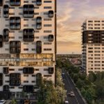 FOTO Premieră în România. Imobile cu piscină suspendată. Proiectul XCity The Idol din Timișoara, cu valoare de circa 120 de milioane de euro, a obținut autorizația de construire