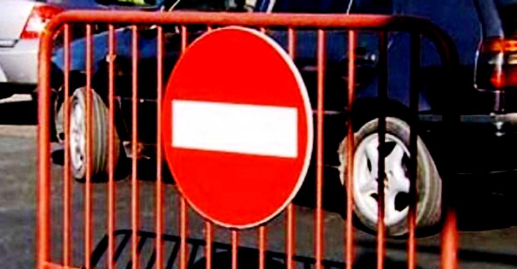 Restricții de circulație pe DN 1, la ieșirea din Feleacu spre Cluj-Napoca. Traficul, dirijat alternativ