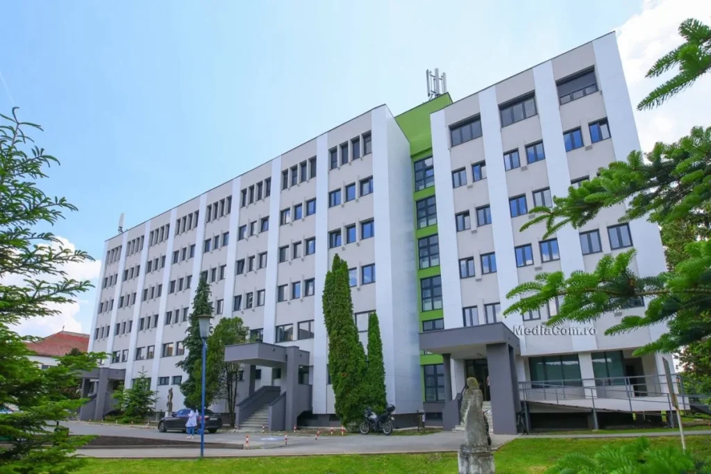 Spitalul Municipal Turda angajează pe perioadă nedeterminată: postul pentru care se cer șase luni de experiență