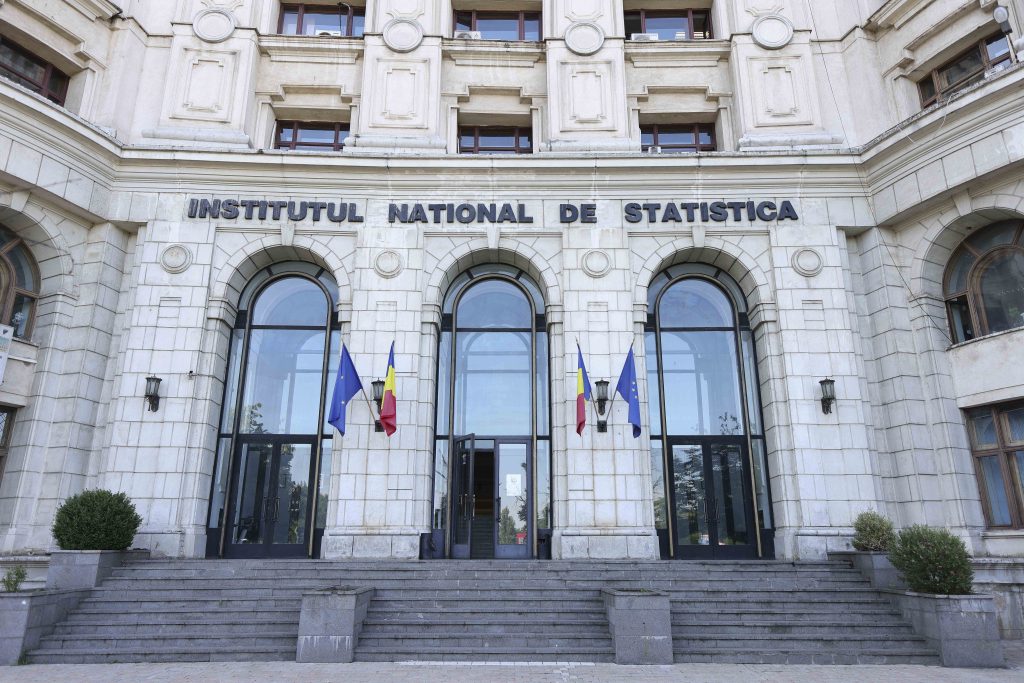 INS: Populația României a scăzut, numărul vârstnicilor îl depășește cu 39,2% pe cel al copiilor