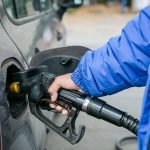Avertisment în benzinării: Motorina se poate scumpi în câteva zile cu 0,85 lei pe litru dacă Guvernul nu intervine până atunci
