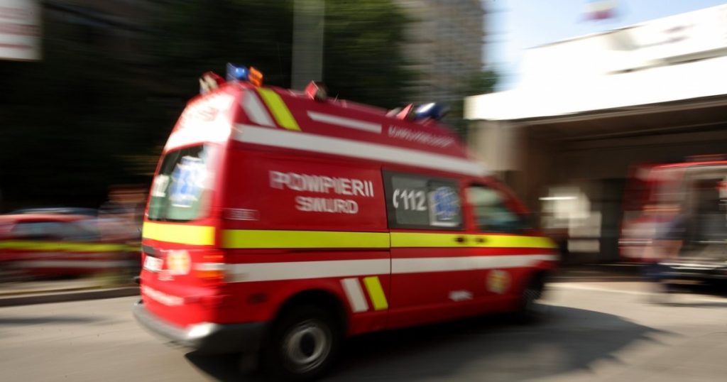 Un copil de 10 ani a rămas fără un deget într-un bazin de înot din Ștefănești. Poliția a deschis o anchetă